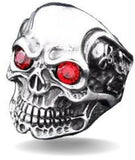 Anillo de Calavera con Ojos Rojos