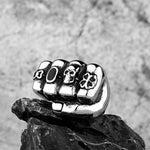 Anillo de Puño con Skull