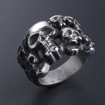 Anillo Gotico con Cráneo