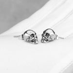 Aretes Largo Calavera en Acero