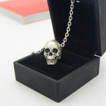 Collar de Calavera de Plata de Ley Caja