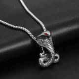 Collar de Cobra con Ojos rojos